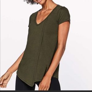 Lululemon split front love tee